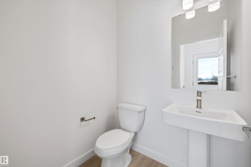 18119 85 Street, Edmonton, AB - Indoor Photo Showing Bathroom