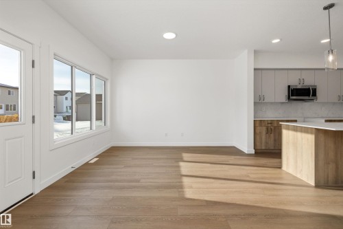 18855 29 Avenue, Edmonton, AB - Indoor Photo Showing Kitchen