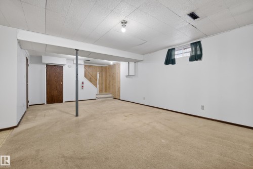 1704 89 Street, Edmonton, AB - Indoor Photo Showing Other Room