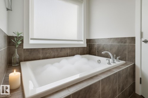 237 Sheppard Circle, Leduc, AB - Indoor Photo Showing Bathroom
