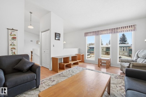 6448 178 Street, Edmonton, AB - Indoor Photo Showing Living Room
