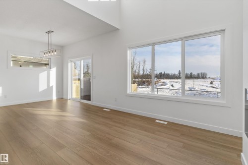 740 Astoria Way, Devon, AB - Indoor Photo Showing Other Room