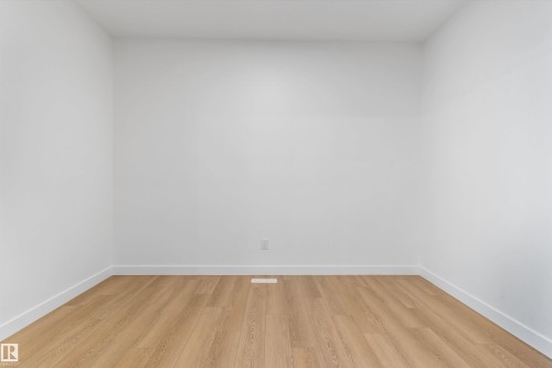 740 Astoria Way, Devon, AB - Indoor Photo Showing Other Room