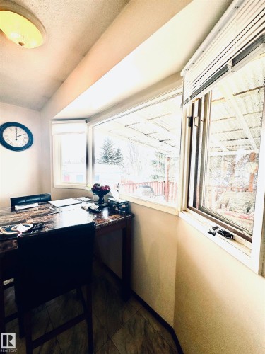 141 Willow Drive, Wetaskiwin, AB - Indoor Photo Showing Other Room