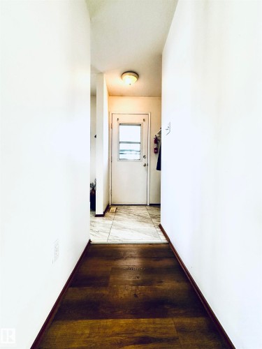 141 Willow Drive, Wetaskiwin, AB - Indoor Photo Showing Other Room