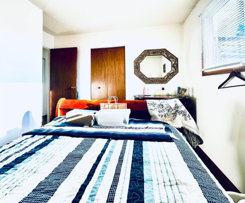 141 Willow Drive, Wetaskiwin, AB - Indoor Photo Showing Bedroom