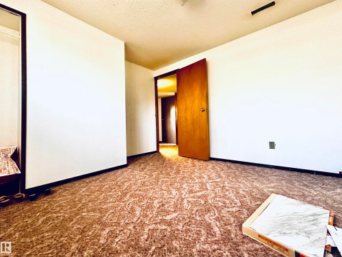 141 Willow Drive, Wetaskiwin, AB - Indoor Photo Showing Other Room