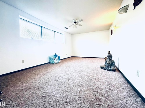 141 Willow Drive, Wetaskiwin, AB - Indoor Photo Showing Other Room