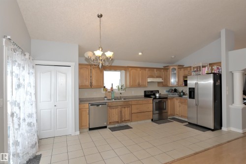 16316 65 Street, Edmonton, AB - Indoor Photo Showing Kitchen