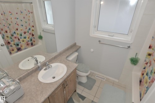 16316 65 Street, Edmonton, AB - Indoor Photo Showing Bathroom