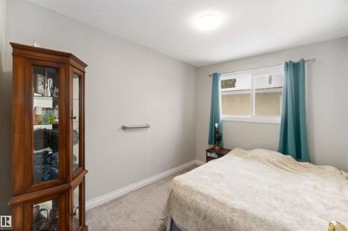 11306 32 Street, Edmonton, AB - Indoor Photo Showing Bedroom