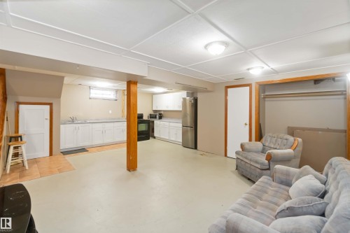11306 32 Street, Edmonton, AB - Indoor Photo Showing Basement