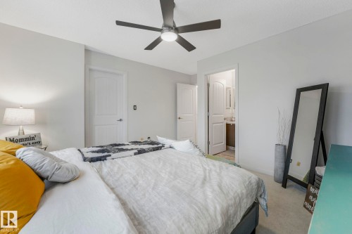 7220 20 Avenue, Edmonton, AB - Indoor Photo Showing Bedroom