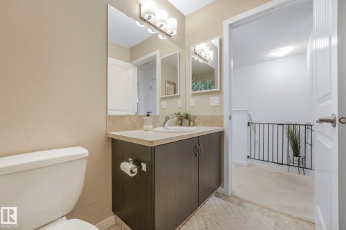 7220 20 Avenue, Edmonton, AB - Indoor Photo Showing Bathroom
