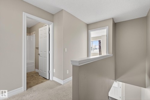 Edmonton, AB - Indoor Photo Showing Other Room