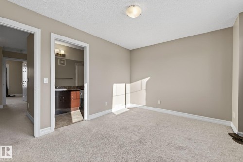 Edmonton, AB - Indoor Photo Showing Other Room