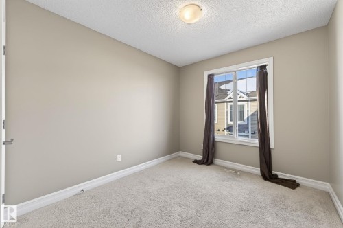 Edmonton, AB - Indoor Photo Showing Other Room