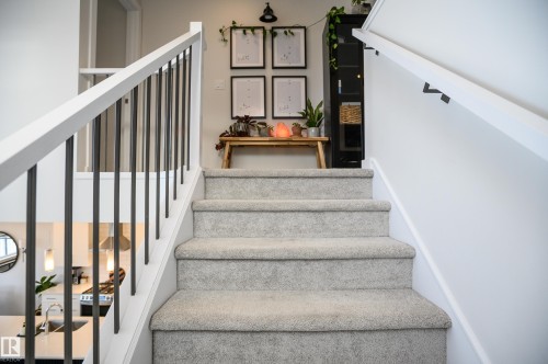 37 Rhea Crescent, St. Albert, AB - Indoor Photo Showing Other Room