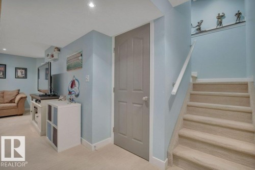 4260 24 Street, Edmonton, AB - Indoor Photo Showing Other Room