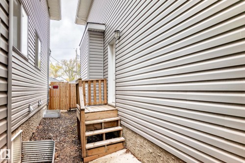 12345 85 Street, Edmonton, AB - Outdoor