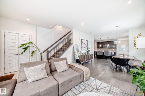 12345 85 Street, Edmonton, AB - Indoor Photo Showing Living Room