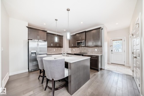 12345 85 Street, Edmonton, AB - Indoor Photo Showing Kitchen With Stainless Steel Kitchen With Upgraded Kitchen