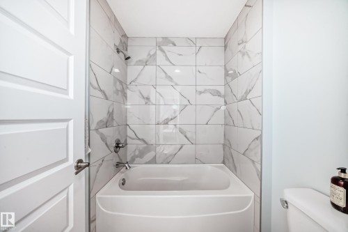 12345 85 Street, Edmonton, AB - Indoor Photo Showing Bathroom