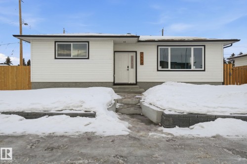 View of front of home - 7112 132 Avenue, Edmonton, AB - Outdoor With Exterior