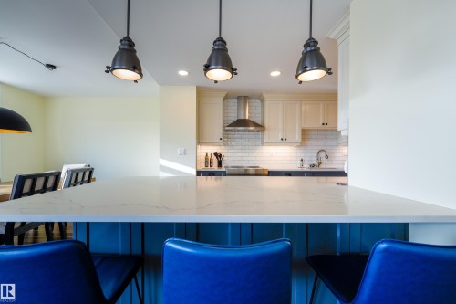 602 11710 100 Avenue, Edmonton, AB - Indoor