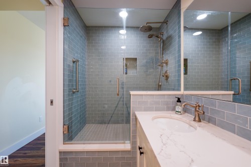 602 11710 100 Avenue, Edmonton, AB - Indoor Photo Showing Bathroom