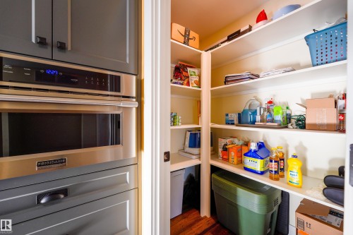 602 11710 100 Avenue, Edmonton, AB - Indoor With Storage