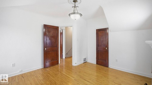 10149 122 Street, Edmonton, AB - Indoor Photo Showing Other Room