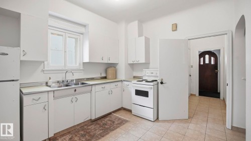 10149 122 Street, Edmonton, AB - Indoor Photo Showing Kitchen With Double Sink