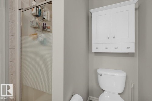 21933 94A Avenue, Edmonton, AB - Indoor Photo Showing Bathroom