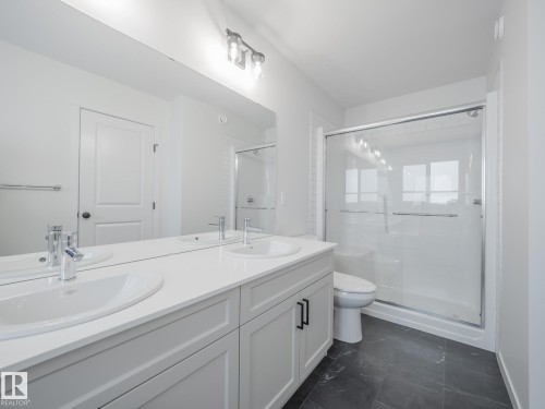 8724 224 Street, Edmonton, AB - Indoor Photo Showing Bathroom