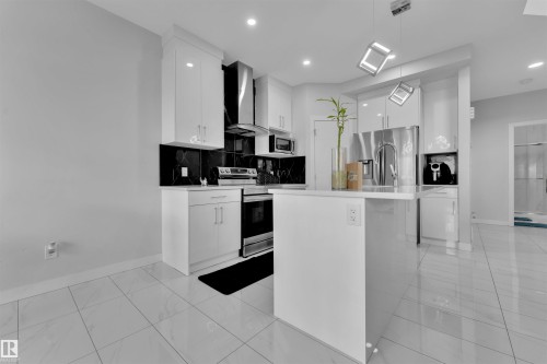 3704 41 Avenue, Beaumont, AB - Indoor Photo Showing Kitchen
