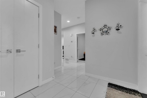 3704 41 Avenue, Beaumont, AB - Indoor Photo Showing Other Room