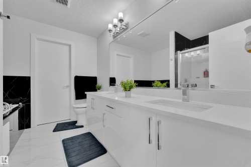3704 41 Avenue, Beaumont, AB - Indoor Photo Showing Bathroom