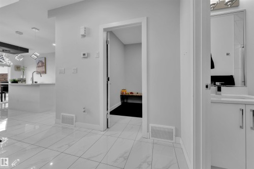 3704 41 Avenue, Beaumont, AB - Indoor Photo Showing Other Room