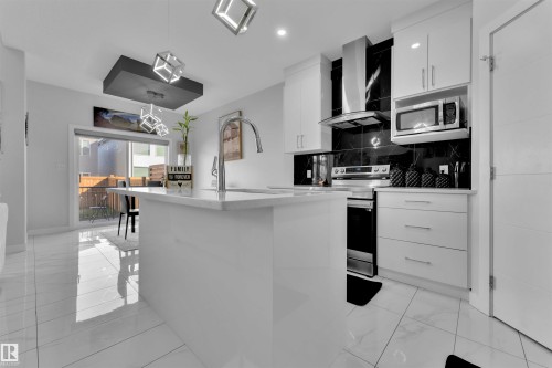 3704 41 Avenue, Beaumont, AB - Indoor Photo Showing Kitchen