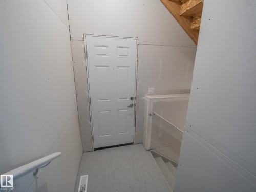 8731 224 Street, Edmonton, AB - Indoor Photo Showing Other Room