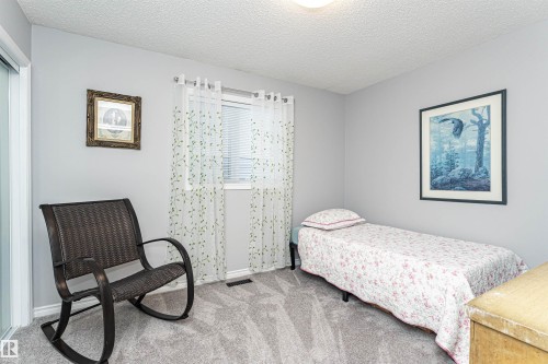 5755 161 Avenue, Edmonton, AB - Indoor Photo Showing Bedroom