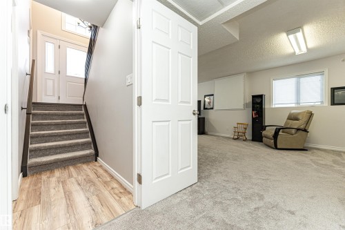5755 161 Avenue, Edmonton, AB - Indoor Photo Showing Other Room