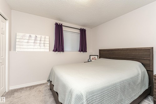 5755 161 Avenue, Edmonton, AB - Indoor Photo Showing Bedroom