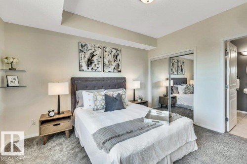 214 9507 101 Avenue, Edmonton, AB - Indoor Photo Showing Bedroom