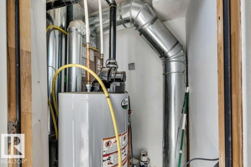 214 9507 101 Avenue, Edmonton, AB - Indoor