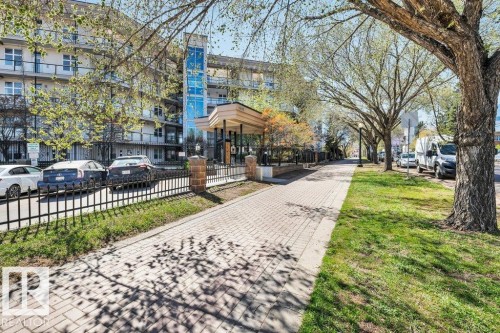214 9507 101 Avenue, Edmonton, AB - Outdoor