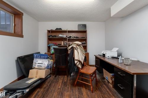 11020 171 Avenue, Edmonton, AB - Indoor Photo Showing Office