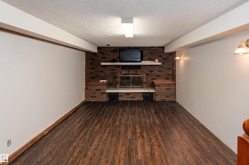 11020 171 Avenue, Edmonton, AB - Indoor Photo Showing Other Room