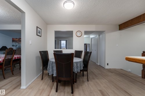 11020 171 Avenue, Edmonton, AB - Indoor Photo Showing Dining Room
